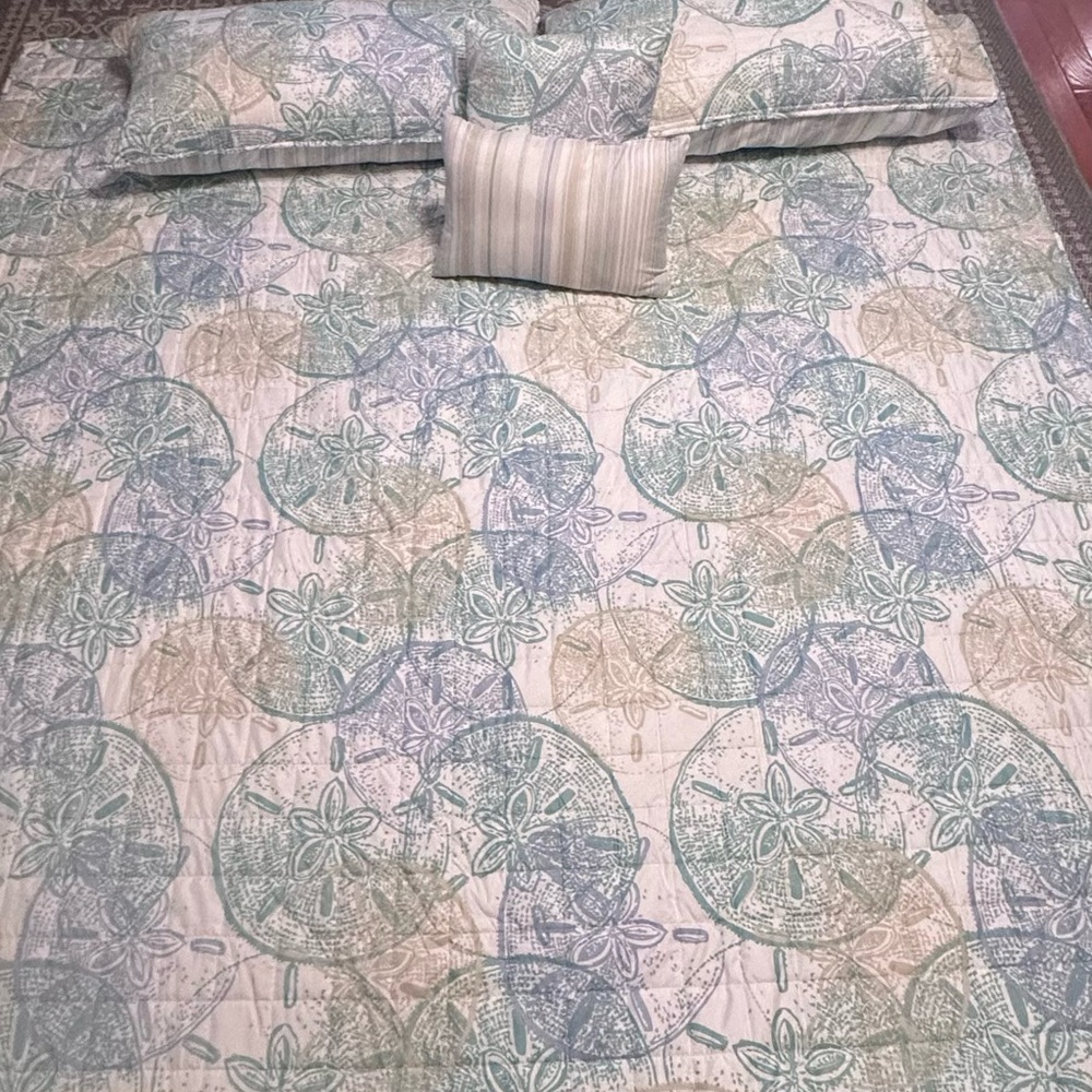Elegant Blue and Green Floral Bedding Set
